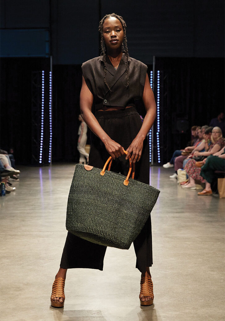 Extra-large Simba tote
