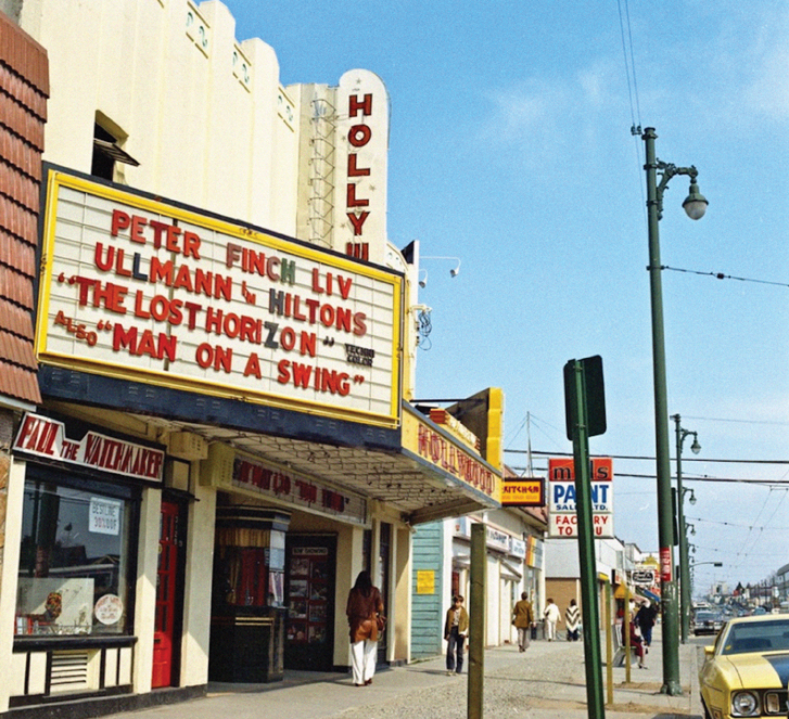 An archival photo of the Hollywood in its cinema days.