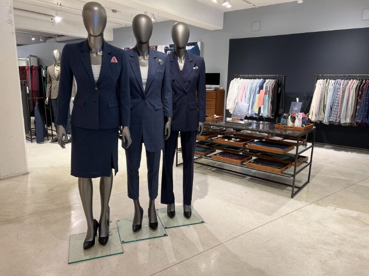 manequins display the new women's suit styles